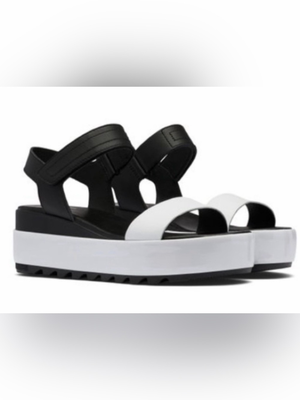 Like new Sorel Cameron Flatform Leather Sandals